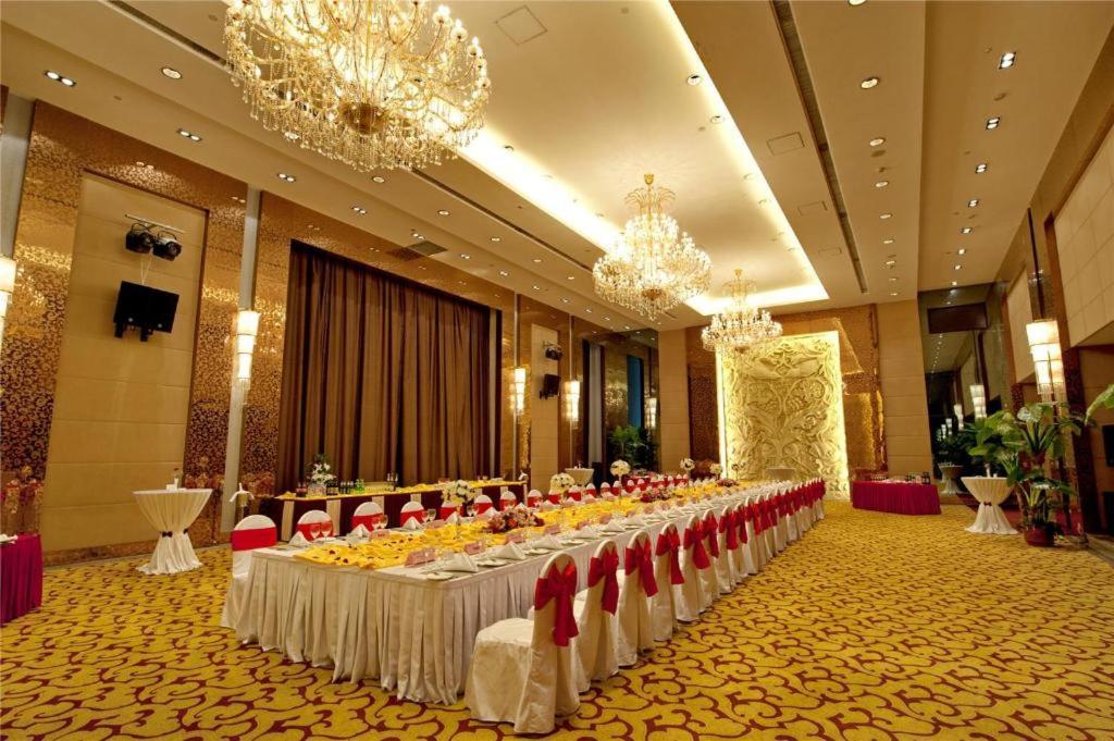 Shenyang Haiyun Jinjiang International Hotel Exterior foto